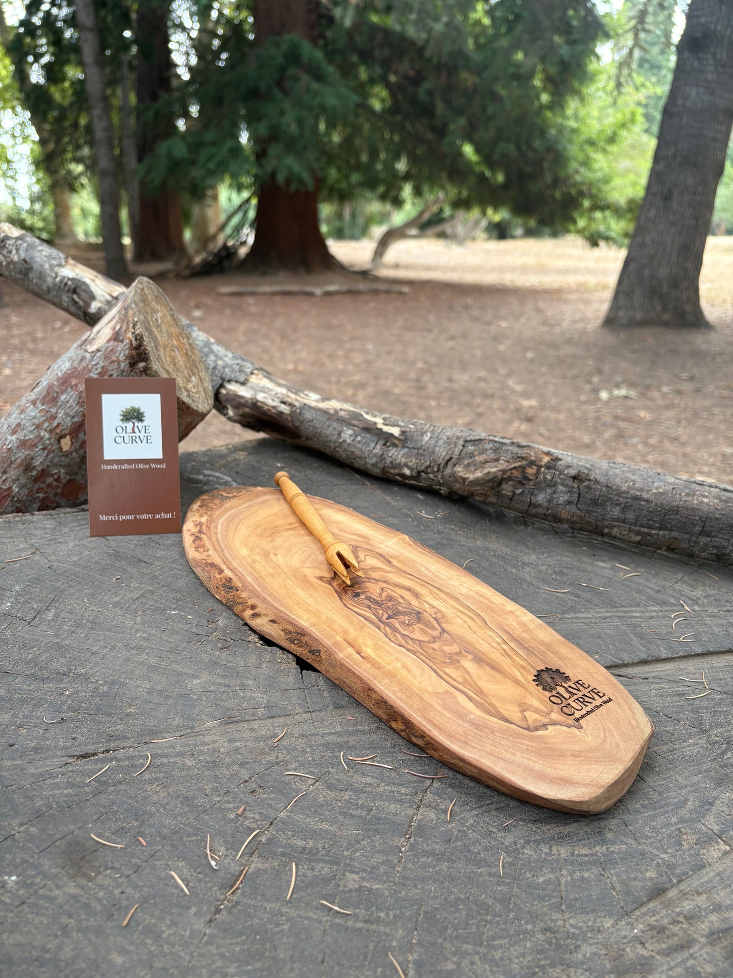 Planche en bois d’Olivier artisanale olive curve